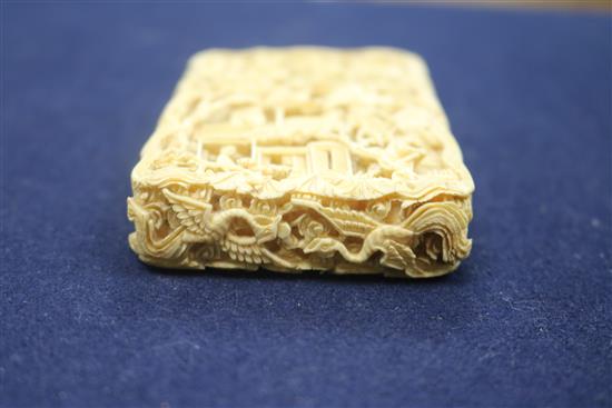 A Chinese export ivory card case, 19th century, 10.6cm